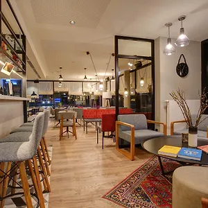Boutique 125 Airport By Ina Hotel